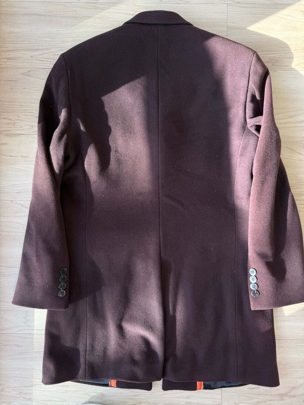 DKNY Men's Burgundy Wool Cashmere Blend 3-Button Overcoat Size 40R - Picture 2 of 7